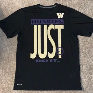 Huskies Nike Shirt